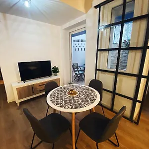 Patio Port Serrallo Apartamento